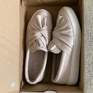 MIA slip on shoes